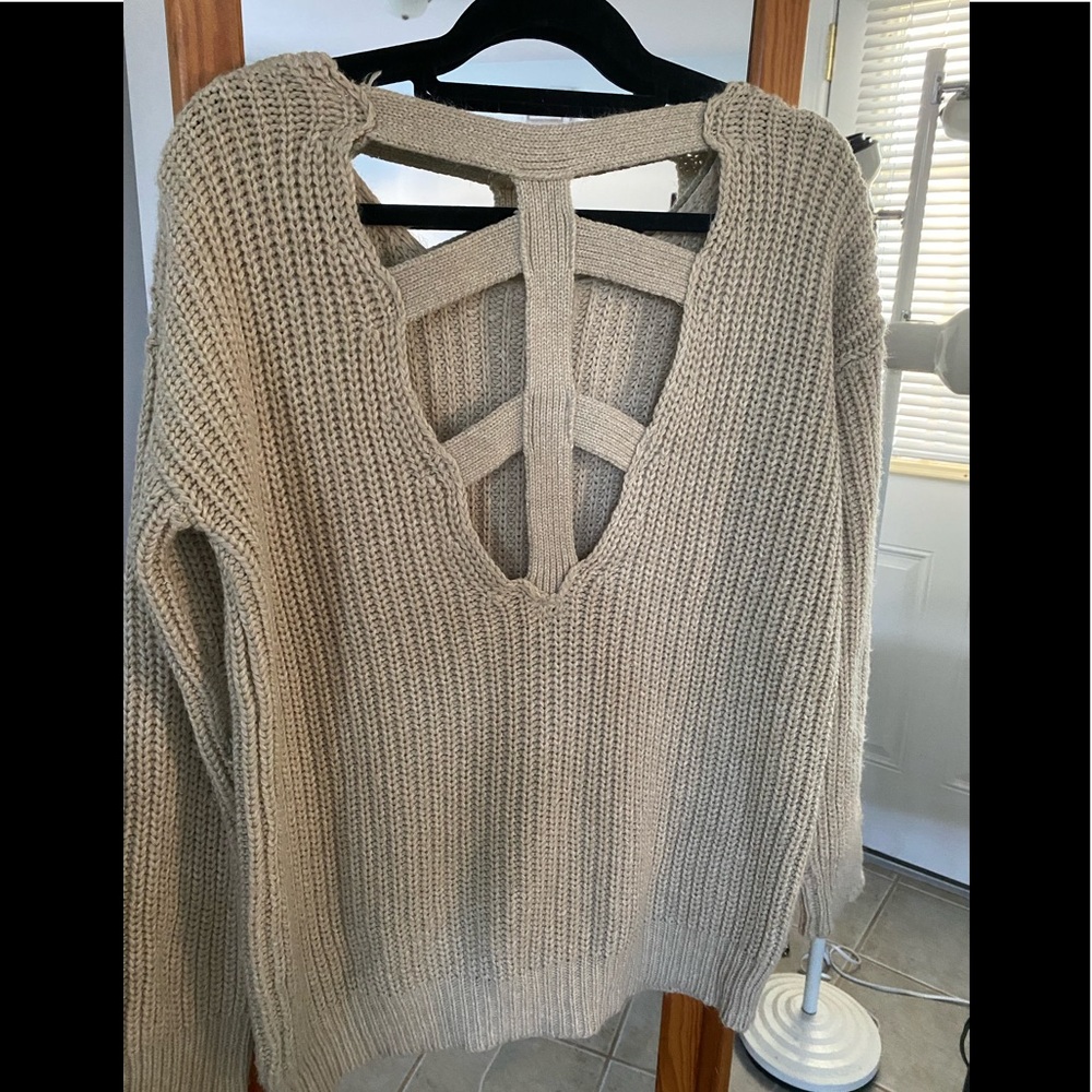 Beige oversized sweater size M
